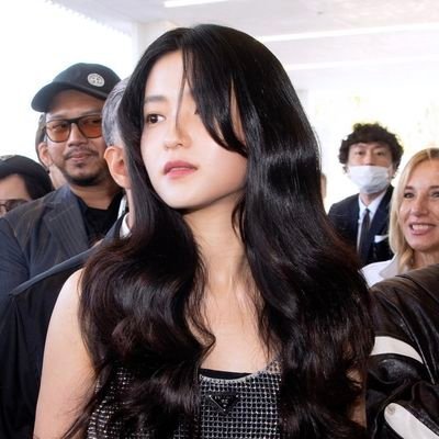 RlNSFIRE's profile picture. 