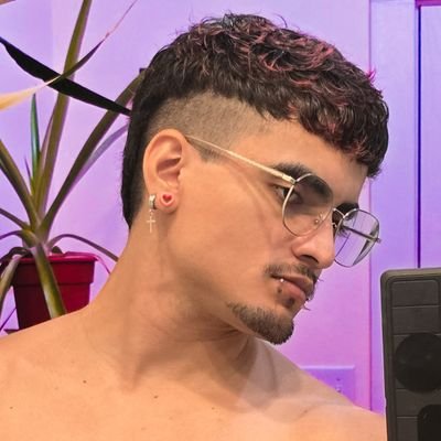 TheCockyPrince's profile picture. your dad's secret GOON crush! 🇨🇴