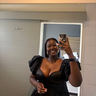 NziphoZimnyama's profile picture. Letta and Caiphus stan