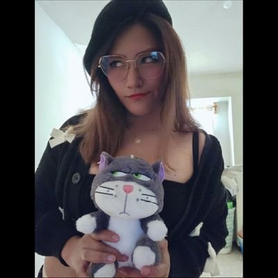 AriadnaTurcio's profile picture. Don't follow me, follow your dreams. ✨🔮 as above ☝ is below 👇
29.  ♡