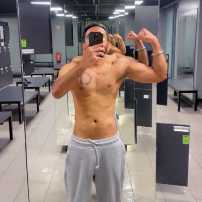 singh_gheer's profile picture. Chasing dreams & stealing hearts... 💕 …Dare to love me?