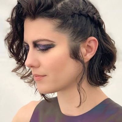 Lzw11q's profile picture. 