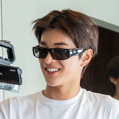 liesperh's profile picture. ᅠᅠᅠ𝗉𝗈𝖾𝗍 | 𝖺𝗋𝗍𝗂𝗌𝗍 ᅠᅠ سج