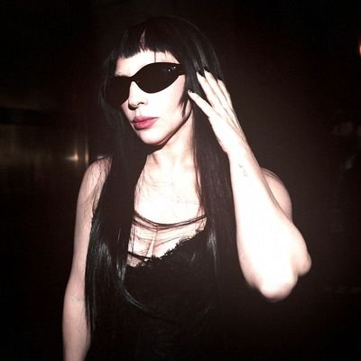 umamulherviado's profile picture. Iniciante em T.I | eng. de computação (3/10)