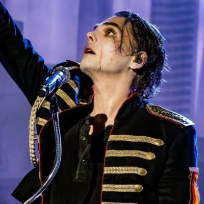 avery 🕷️ Profile