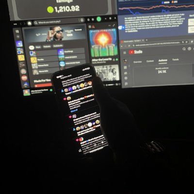 serialmotive's profile picture. God First | 16