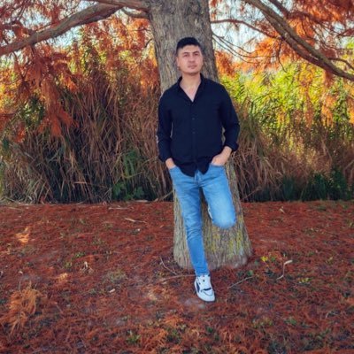 s_bytk's profile picture. Hayat hesapla değil nasip ile yaşanır.