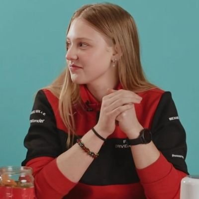 DarthTargnister's profile picture. “Na vida, você não deve se arrepender com tanta frequência. Você só vive uma vez. Então não, também não me arrependo hoje.”