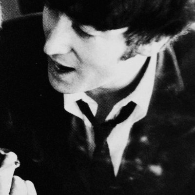 moloteqo's profile picture. ♰    in   spite   of 
                              all the danger.