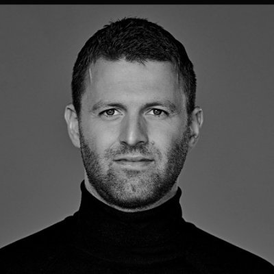 Royce_deV's profile picture. #Mentor... Advocaat en partner bij advocatenkantoor De Vries Van Spanje.. #DM's worden GEBLOKKEERD