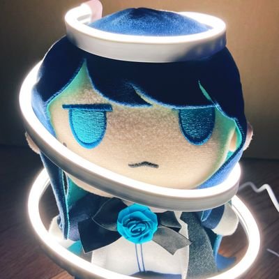 BriwiMf's profile picture. they/them/18
I love ado