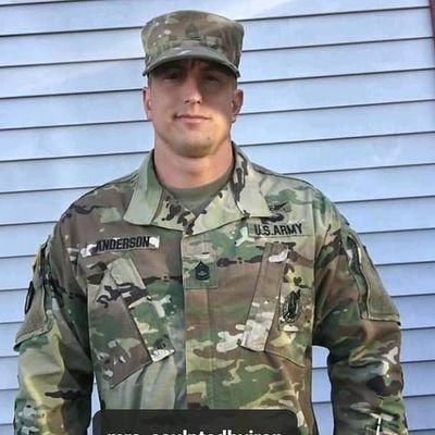 Karina_lopez11's profile picture. USA AMRY