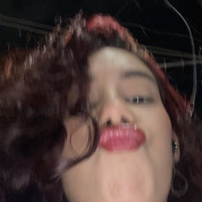 esterpcun's profile picture. 