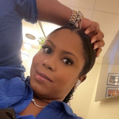 MizSapphireB's profile picture. Grace 💕 Gratitude 🙏🏾 Grit 💪🏾