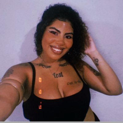 melzinhadevcs's profile picture. I love me. I love my aura. I love my energy. I love my mind. I love my thoughts. I love who I am.