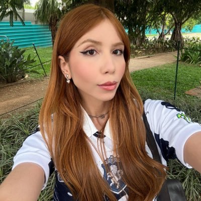 foxfells's profile picture. socials and stuff @teamliquidbr | @luisshowtana 💞