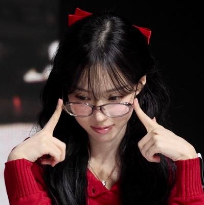 esnupimin's profile picture. 