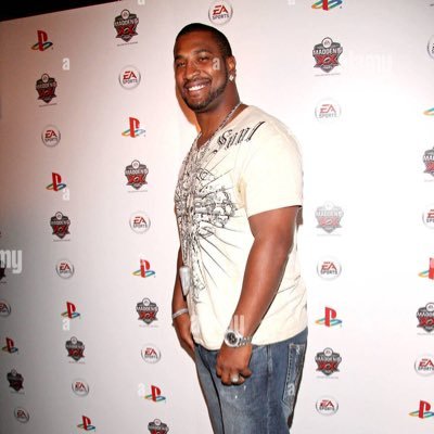 NautJuicer's profile picture. UCF ‘85 | Season ticket holder since 1992 ⚔️ | #GirlDad | SEC hater | #HeatCulture