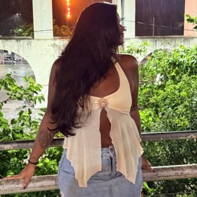 imsojuliab's profile picture. tenho o coração puro, meu problema é de cabeça