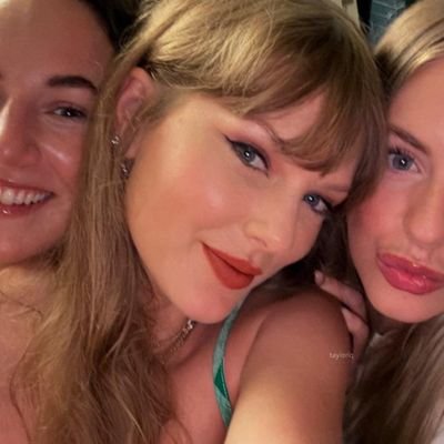 bstateofgrace's profile picture. 𝗳𝗮𝗻 𝗮𝗰𝗰𝗼𝘂𝗻𝘁 🏳️‍🌈 | 𝘁𝗮𝗹𝗲𝗻𝘁𝗲𝗱, 𝘄𝗼𝗺𝗮𝗻, 𝗯𝗲𝗮𝘂𝘁𝗶𝗳𝘂𝗹, 𝗽𝗼𝘄𝗲𝗿𝗳𝘂𝗹, 𝘀𝘂𝗰𝗰𝗲𝘀𝘀𝗳𝘂𝗹, 𝗹𝗲𝗴𝗲𝗻𝗱: 𝘁𝗮𝘆𝗹𝗼𝗿 𝘀𝘄𝗶𝗳𝘁