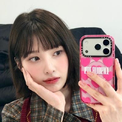 rvjoyif's profile picture. Joyi is going to take some time to get herself together first.