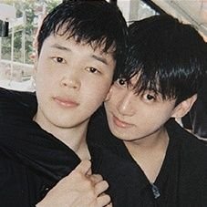 myjkookmin's profile picture. ★ ! 95 ·  park jimin
  — 🎧 !! jeon jungkook