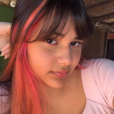 mariacamargo011's profile picture. 