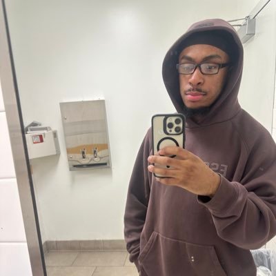 Athaakid's profile picture. “If it ain’t making me no money i don’t give a fuck”