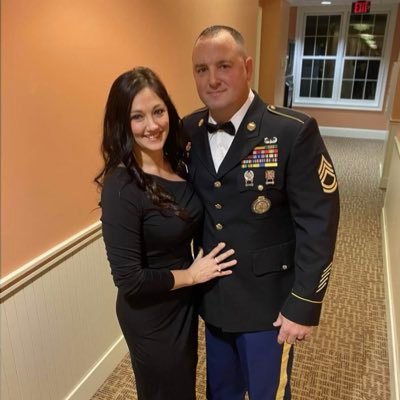 FinGray77's profile picture. Buyer of Hit & miss engines & John Deere Tractors / Yellow dogs