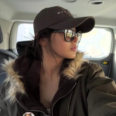 yoon_chaes's profile picture. love my kat girls down 🧸 KATSEYE4GRAMMYS