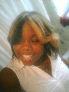 monet_sosweet's profile picture. 