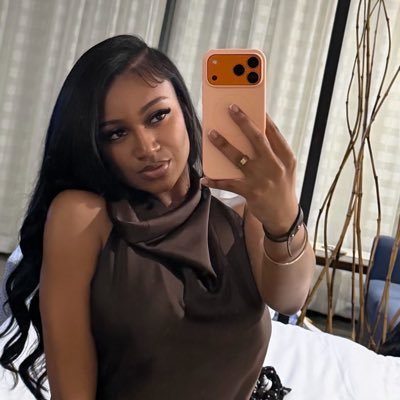 caylamwilson's profile picture. 