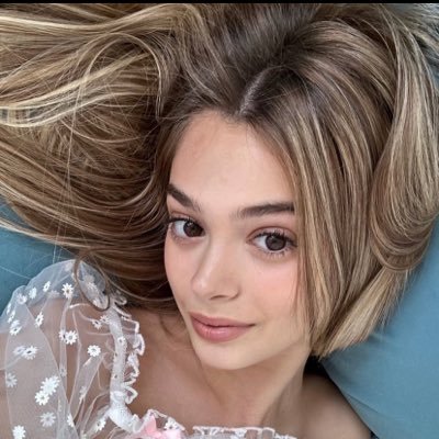 Roxmollyyy's profile picture. 