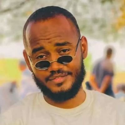 Zain_alabideen0's profile picture. be weak enough,to know more