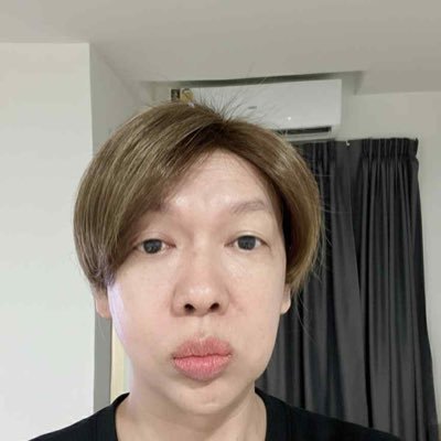 Chitsong2513's profile picture. 