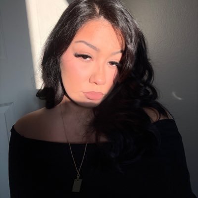 andrea_telllo's profile picture. 