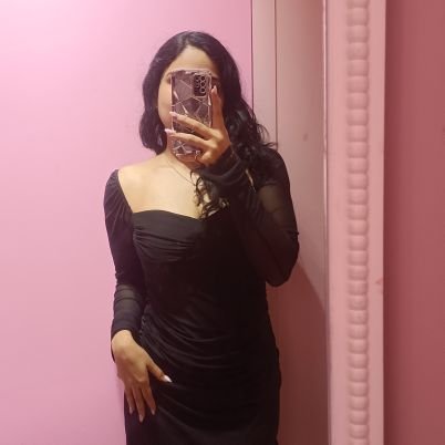 harshita_bfly's profile picture. ironic around, and I am a metaphor🕯️ | sih 24 | cse igdtuw'25