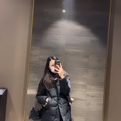 _qwe01's profile picture. Хүмүүс өөрчлөгддөг, мэдрэмж ч бас..