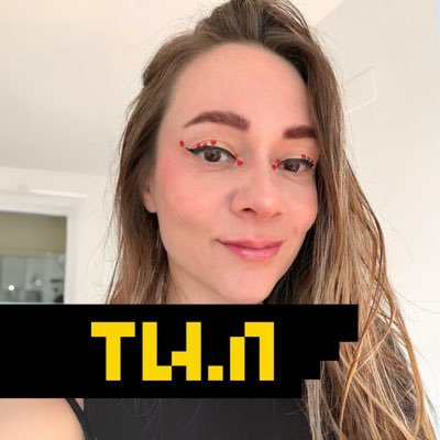 pani_hvylyasta's profile picture. 🦊