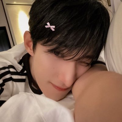 strawbaeriejeon's profile picture. nz resident,, 21