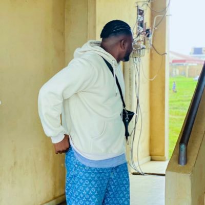 GetUrselfAKing's profile picture. IM JUST TRYNA BE BLOWN - DM FOR DEALS - CHIEF ADVISER😂 CEO AND MVP🧸