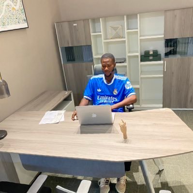 Eltonsosa4's profile picture. Sales Executive Sunon Ghana||Orca Deco||@RealMadrid🤍