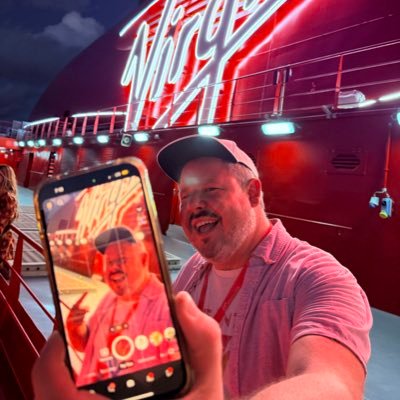 JoshFromOrlando's profile picture. Theme parks, Travel, Theatre, Bad Takes and more. Thoughts and opinions are my own.