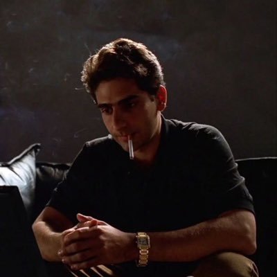 EmiioSantander's profile picture. 