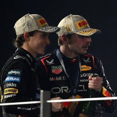 ziaqmuhammad39's profile picture. A warrior in the world of worries ✨1D
|Netball player 🏀| |delusional pct stan 🏏🇵🇰|