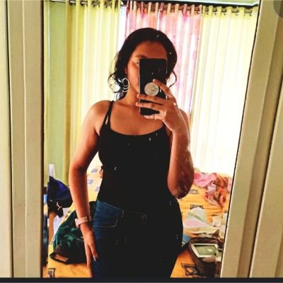 poohsapien's profile picture. 🌻☽✦♡∞• ⚘❦ •
20 something• aspiring writer• lawyer• psychology student, my page - @sapienspsychie