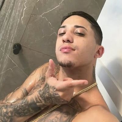 molotov157's profile picture. 