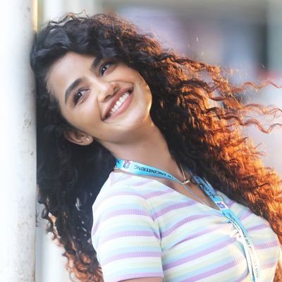 jillaqueen's profile picture. #AllisWell 🤍 தீயா திமிர #தளபதிரசிகை🔥❣️
Give Respect
Take Respect 🦋❣️ தளபதி வீட்டு பக்கத்து வீட்டு பொண்ணுங்க 💫