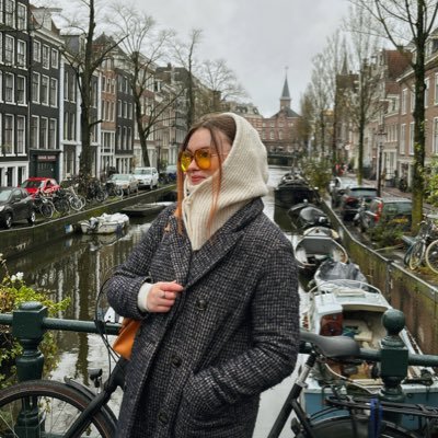 Pauline_bn_'s profile picture. 🎞️🪩🪞☕️🐚💻🎧 | .37