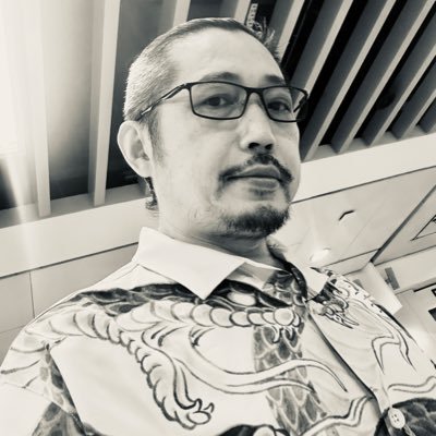 mengxiaoshe's profile picture. 🔞十八摸站长 🐃牛车水龙头 🐕‍🦺狗日报总编辑 🐟鱼禅寺末代知客僧 🙈连续创业不成功者 📝关注睡后没收入的抽象老登